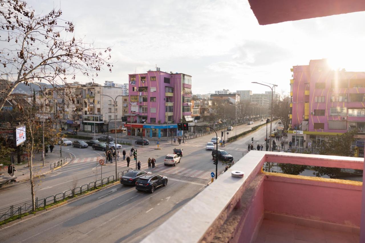 Three Doors Apartments, Kiwi 1+1 Apartment Tirana Bagian luar foto