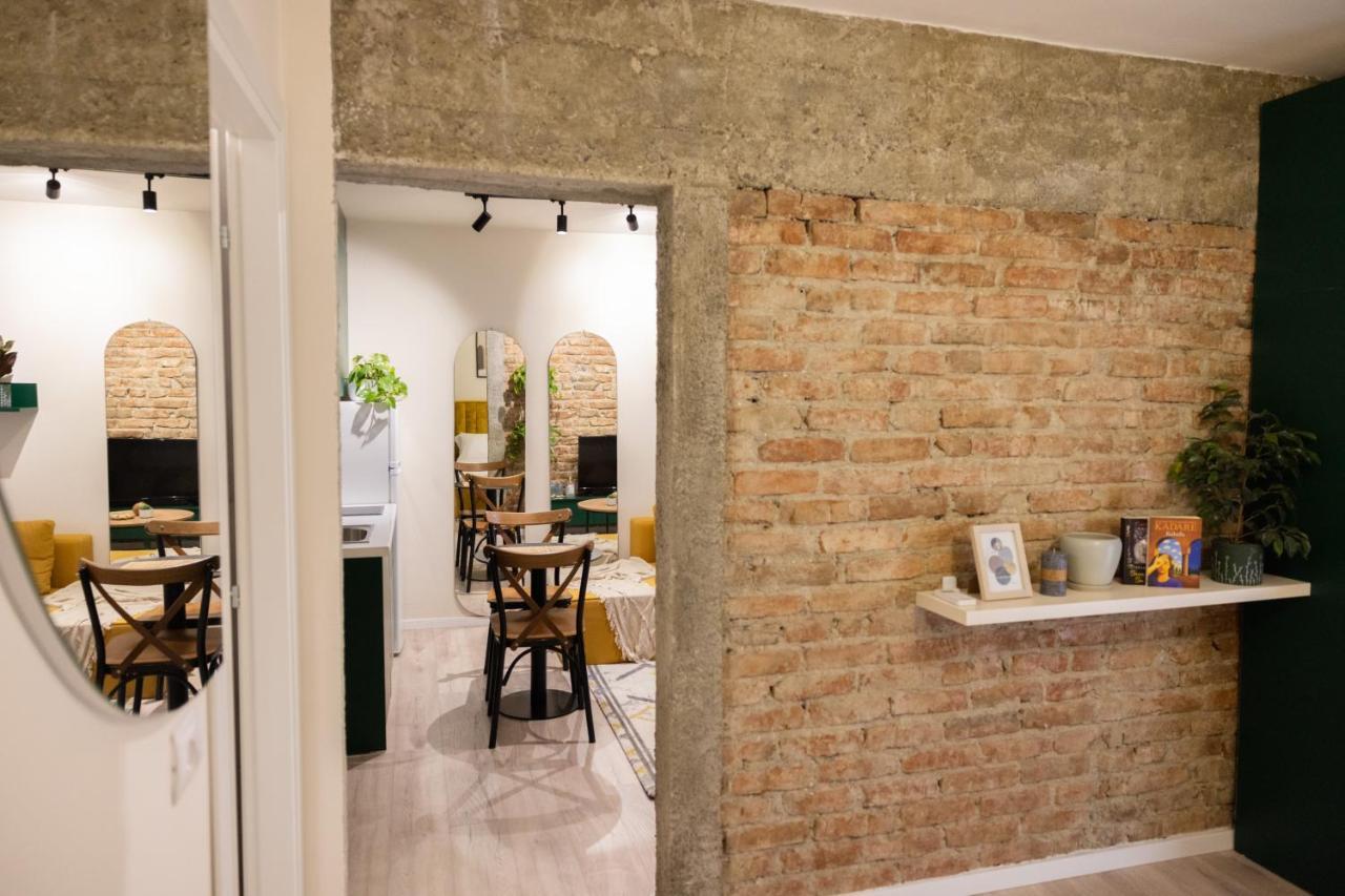 Three Doors Apartments, Kiwi 1+1 Apartment Tirana Bagian luar foto