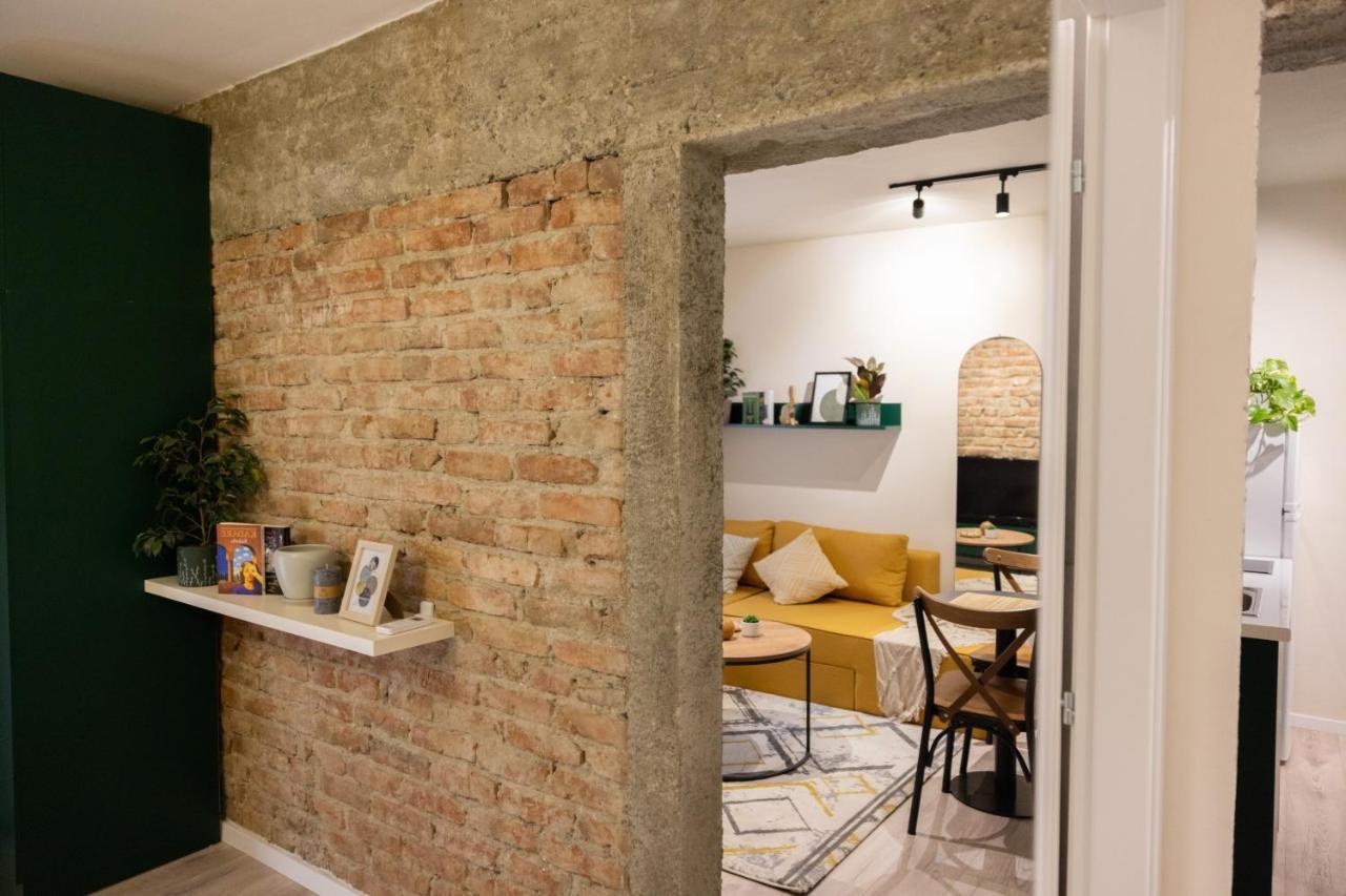 Three Doors Apartments, Kiwi 1+1 Apartment Tirana Bagian luar foto